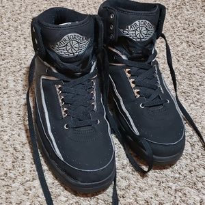 RETRO AIR JORDAN'S -- 2's (Chrome)